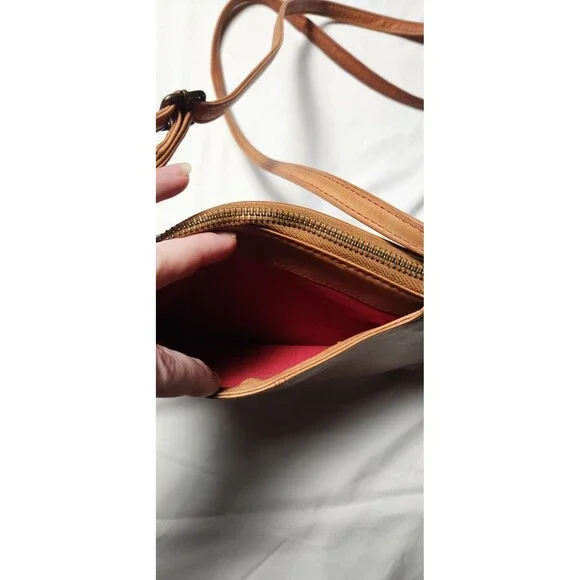 Rawlings Genuine Leather Purse Clutch Wristlet Baseball Stitch Zip Closure - Picture 8 of 11